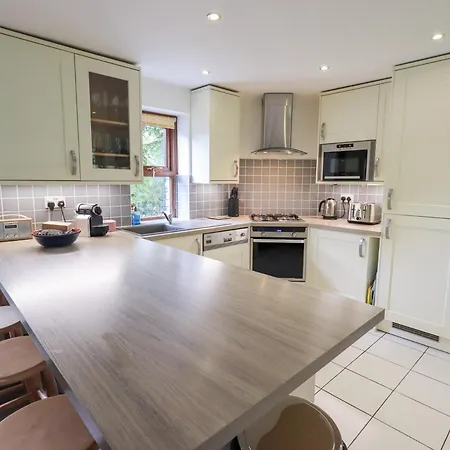 Drystones Apartment *